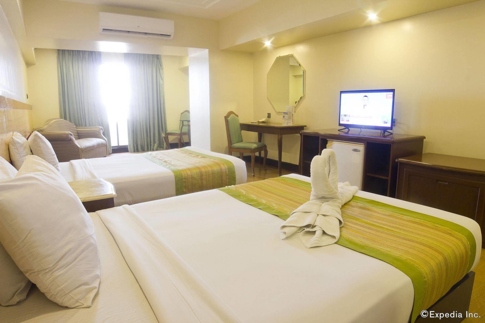 Atrium Hotel Pasay Ngoại thất bức ảnh